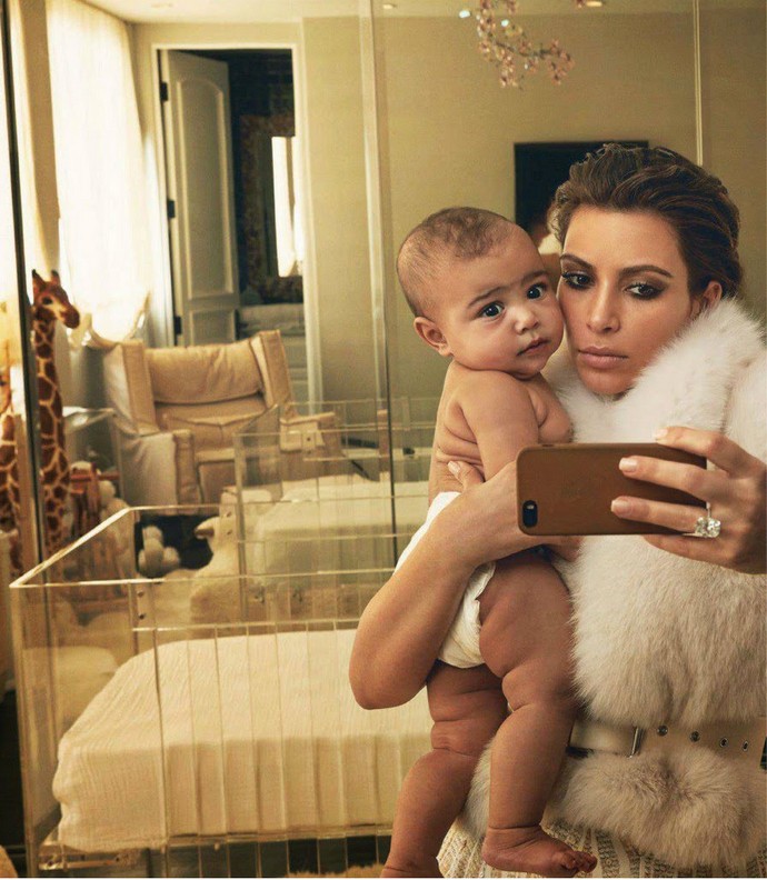 Top-10-Celebrity-Mothers-and-Daughters-Kim-Kardashian-and-North-West-Fashion-Design-Weeks