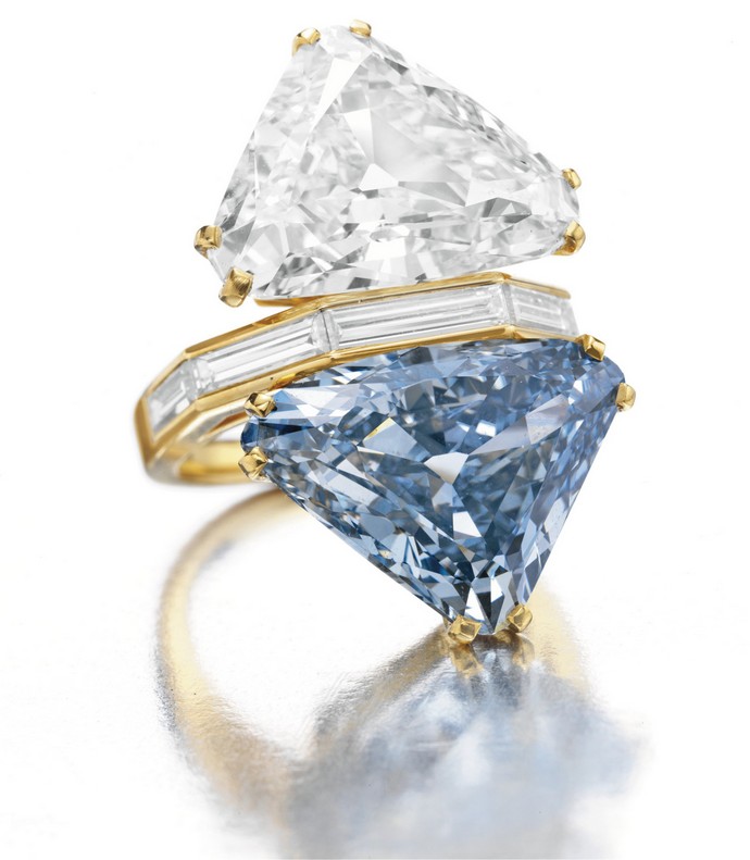 Top-10-most-expensive-jewelry-in-the-world- Bulgari-Blue-Diamond-Ring-Fashion-Design-Weeks