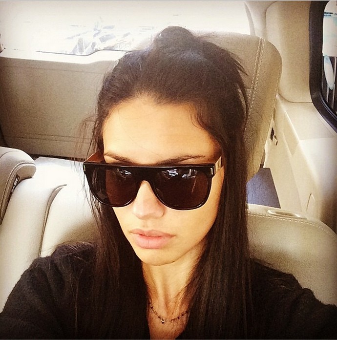 10-Models-you-have-to-follow-on-Instagram-Adriana-Lima-Fashion-Design-Weeks