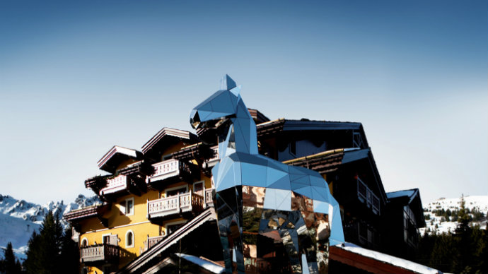 Haute-Couture-Hotels-Fashion-Design-Weeks-Cheval-Blanc-in-Courchevel