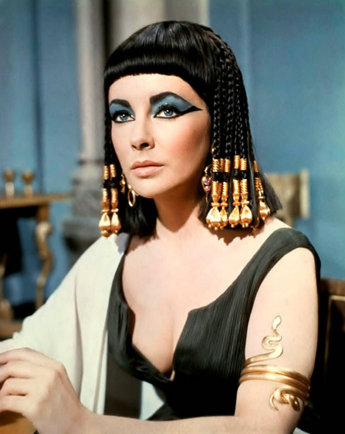 The-Most-Expensive-Movie-Outfits-Ever-Fashion-Design-Weeks-Cleopatra-Wig-Elizabeth-Taylor