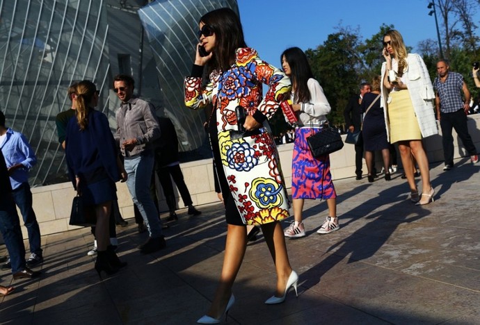 The-Best-Street-Style-of-Paris-Fashion-Week-Miroslava-Duma-in-a-Louis-Vuitton-coat