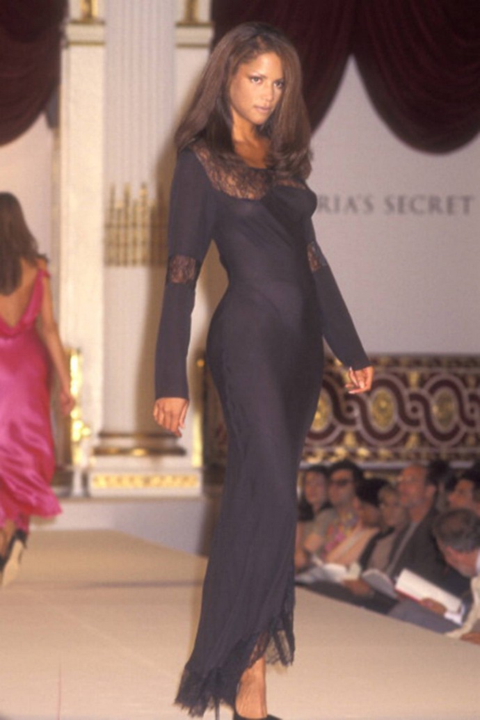 Victorias-Secret-Fashion-Show-Throught-the-Years-Plazza-Hotel-New-York-City