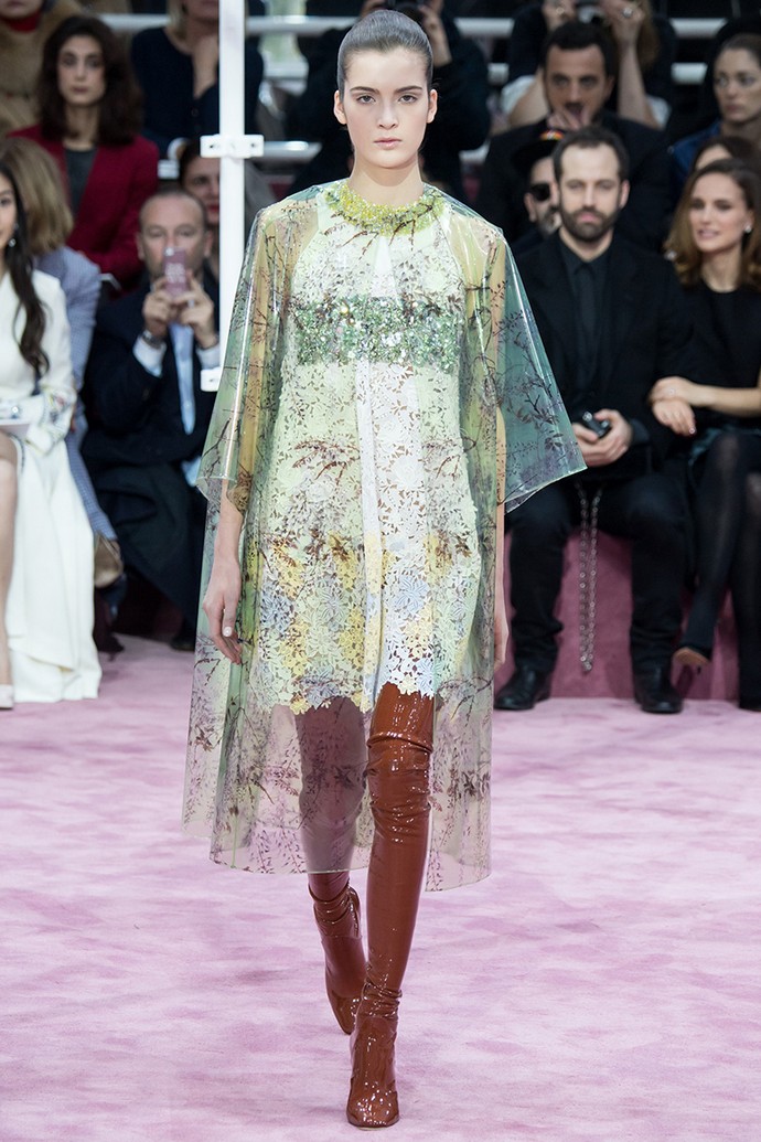 Fashion-Design-Weeks-Versage-and-Dior-Spring-2015-Couture-Donatella-Versace