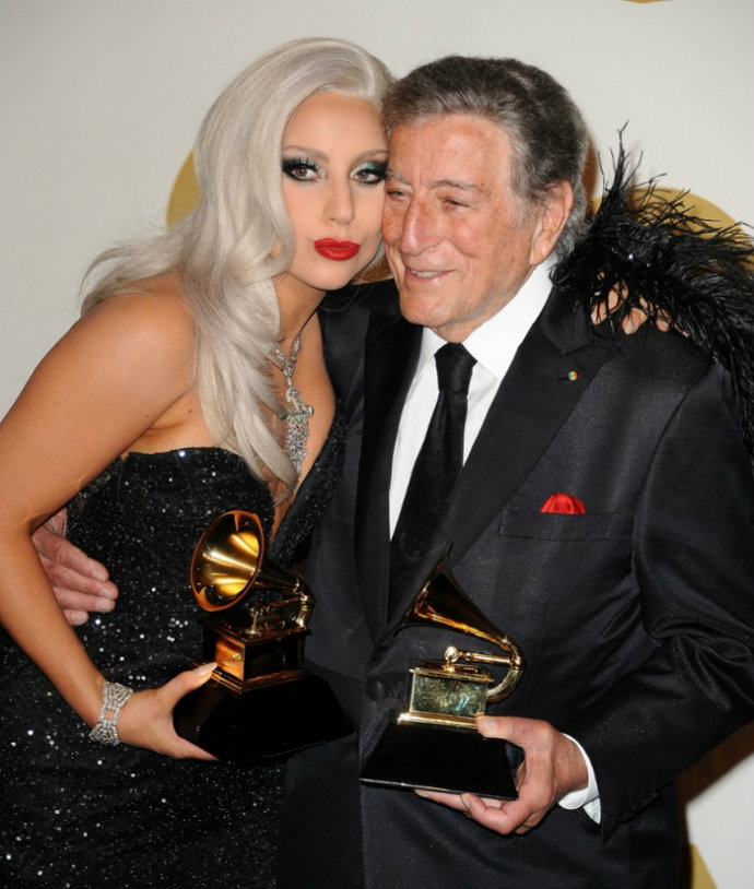 Fashion-Design-Weeks-Best-Moments-of-The-2015-Grammy-Awards-Lady-Gaga