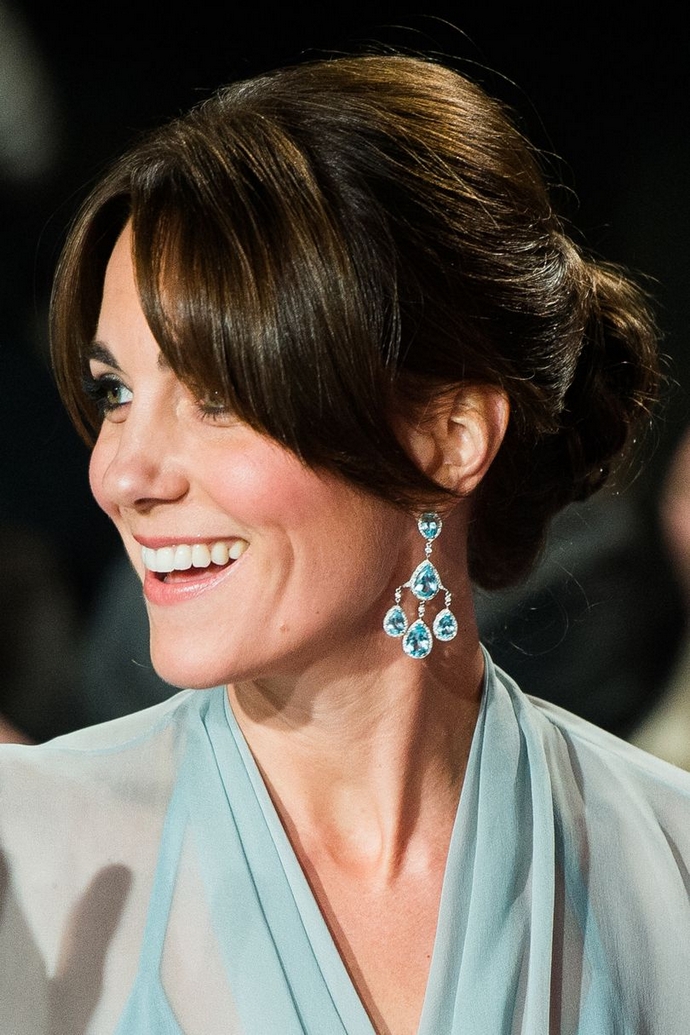 Be Amazed By The Precious Jewels From The Duchess of Cambridge ➤ To see more news about fashion visit us at www.fashiondesignweeks.com #fashiontrends #fashiontips #celebritystyle #elisabethmoments #fashiondesigners @fashiondesignweeks @elisabethmoments