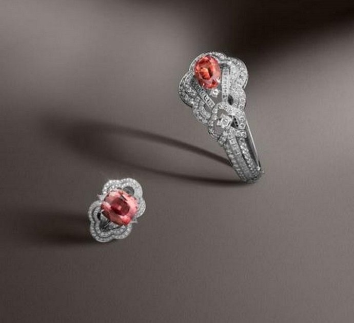Be Amazed By The Seductive Louis Vuitton Conquêtes Jewelry Collection ➤ To see more news about fashion visit us at www.fashiondesignweeks.com #fashiontrends #fashiontips #celebritystyle #elisabethmoments #fashiondesigners @fashiondesignweeks @elisabethmoments