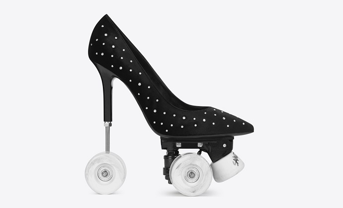 Meet The Exquisite Anya 100 Patch Pump Roller By Yves Saint Laurent ➤ To see more news about fashion visit us at www.fashiondesignweeks.com #fashiontrends #fashiontips #celebritystyle #elisabethmoments #fashiondesigners @fashiondesignweeks @elisabethmoments