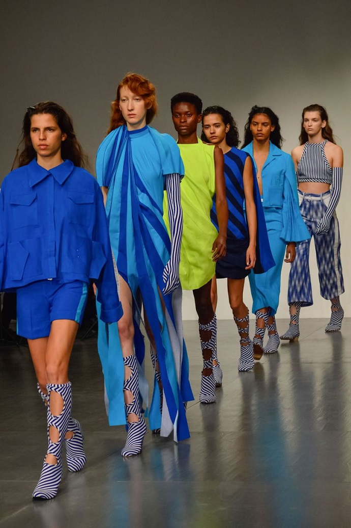 First Highlights From London Fashion Week 2017 ➤ To see more news about fashion visit us at www.fashiondesignweeks.com #fashiontrends #fashiontips #celebritystyle #elisabethmoments #fashiondesigners @fashiondesignweeks @elisabethmoments