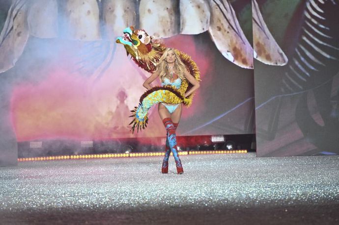Elsa Hosk Will Wear The 1M Fantasy Bra at Victoria Secret's Show